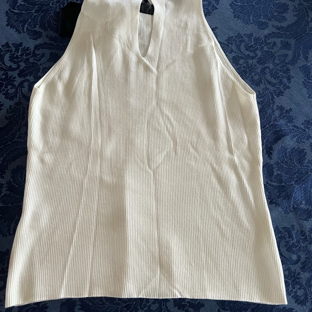 NY&C 7th Avenue Sleeveless Top - Picture 2 of 7